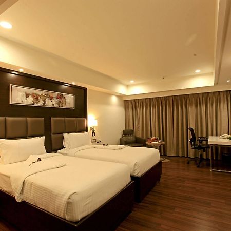 Goutham Grand Hotel - Tenali Vijayawada Exterior photo