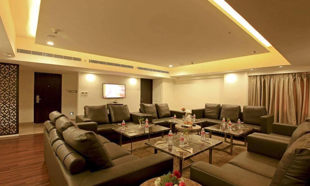 Goutham Grand Hotel - Tenali Vijayawada Exterior photo